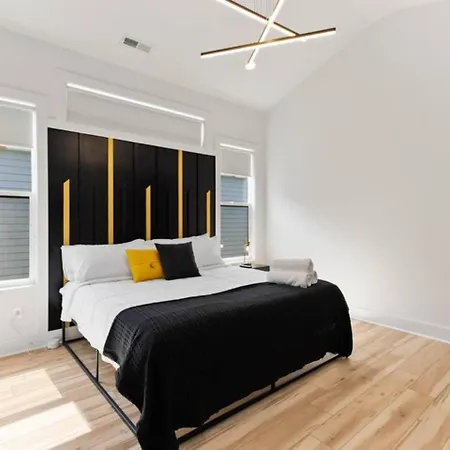 Luxurious 4bd Sleeps 12 Minutes To Downtown With Parking Nashville