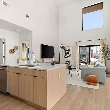 Hyve Apartment *
