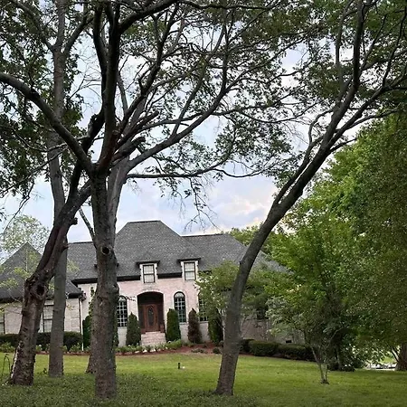 Luxury@lake Mansion Pool/hot Tub For Discerning Tastes