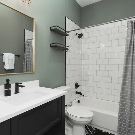 Chic And Cozy Designer 3 Miles To Downtown Nashville