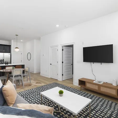 Near Downtown Broadway & Stadium With Free Parking Apartment *