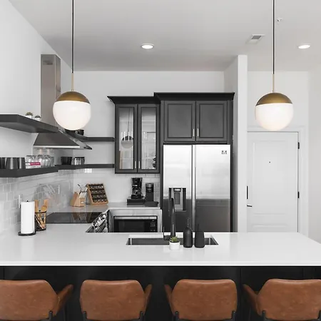 Near Downtown Broadway & Stadium With Free Parking *