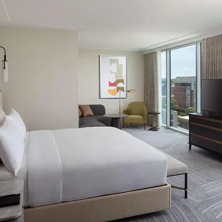 Conrad Hotel 5*