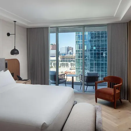 Conrad Hotel 5*