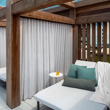 Hotel Conrad 5*