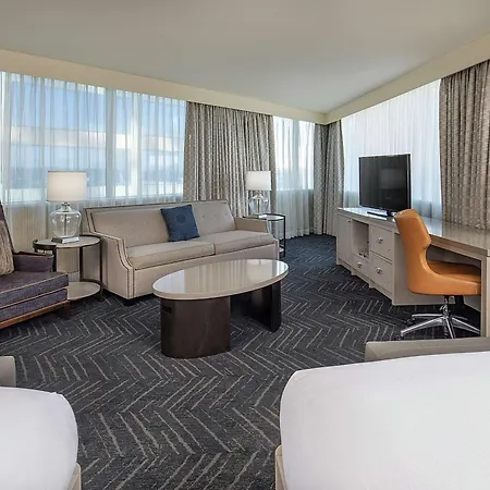 Doubletree By Hilton Downtown