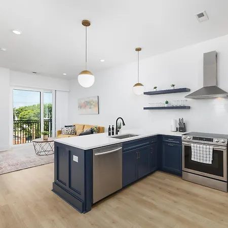 Tranquil Haven Close To Broadway With Free Parking Apartment
