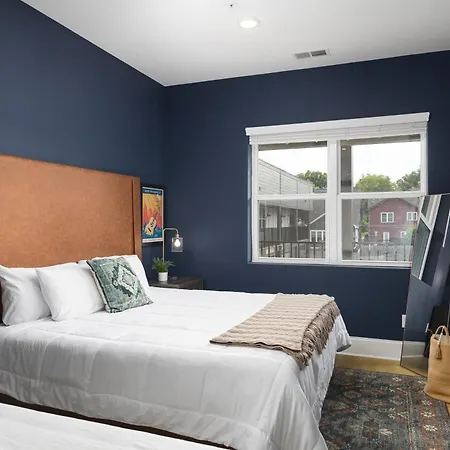 Apartment Tranquil Haven Close To Broadway With Free Parking Nashville