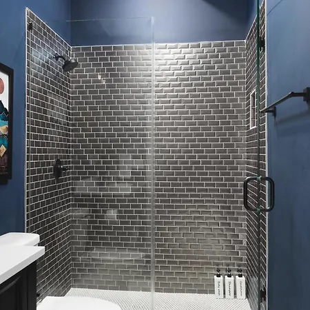 Tranquil Haven Close To Broadway With Free Parking *
