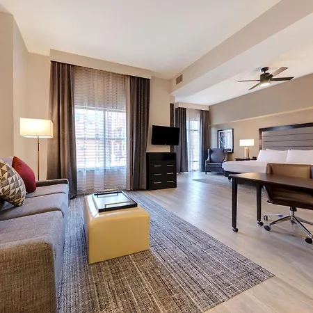 Homewood Vanderbilt Hotel 3*