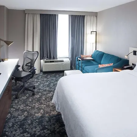Hotel Hilton Garden Vanderbilt 3*