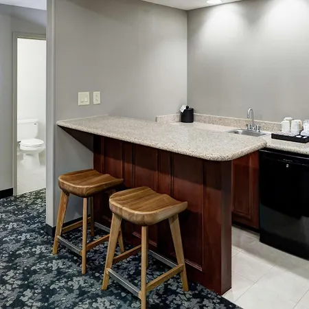 Hotel Hilton Garden Vanderbilt 3*