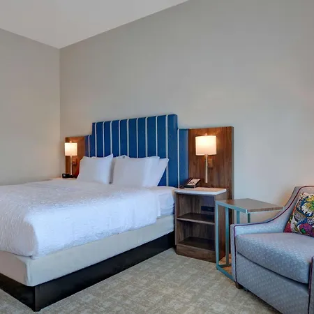 Hampton & Downtown Capitol View, Tn Hotel 3*