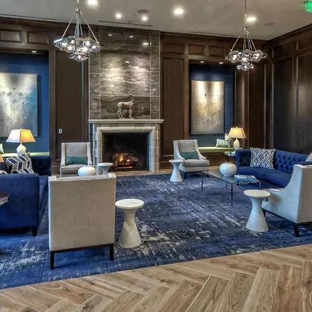 Hilton Hills