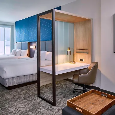 Springhill By Marriott Downtown/convention Center Hotel