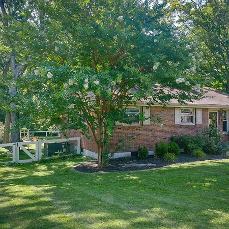 Holiday home Getaway With Gazebo, 11 Mi To Downtown! Nashville
