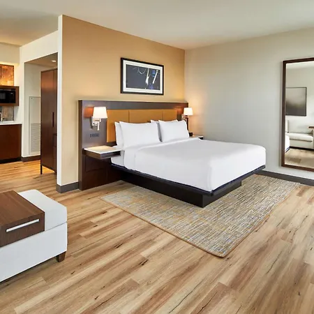 Embassy By Hilton Downtown Nashville