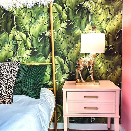 Holiday home Dreaming With Dolly - Luxe Near Broadway