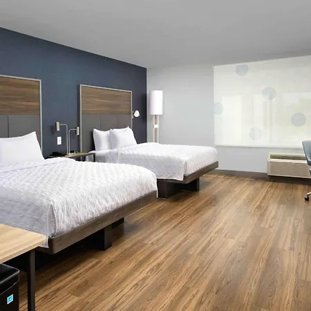 Hotel Tru By Hilton Downtown Convention Center 3*