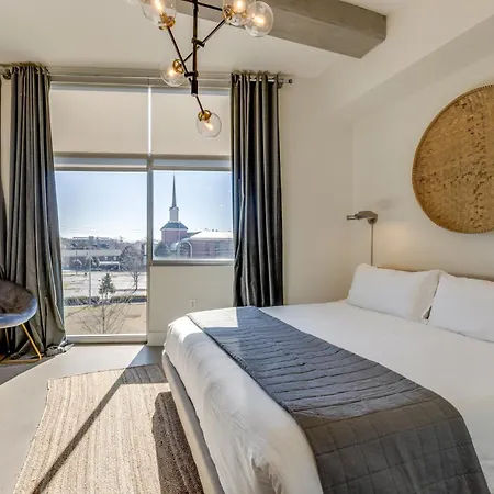Amazing 2 Bd 4th Floor With Spectacular Views Holiday home Nashville