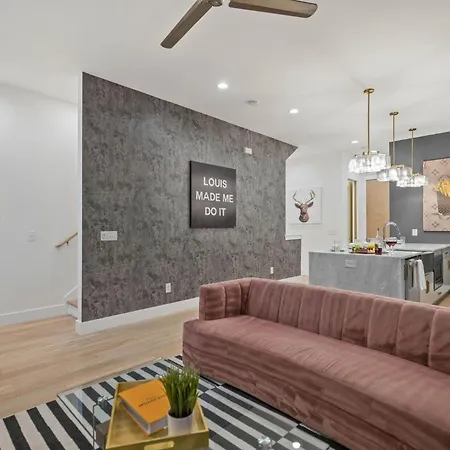 Holiday home Eternal Emerald - 2 Homes - Minutes To Broadway Nashville