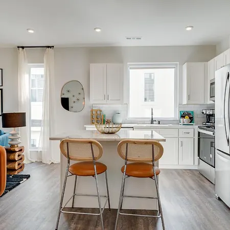 - 5623, 5625, 5627 & 5629 Lenox Ave - 4 Combo Holiday home Nashville
