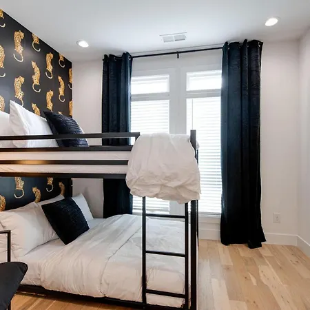 Modern Monroe - Private Rooftop - Minutes To Broadway * Nashville