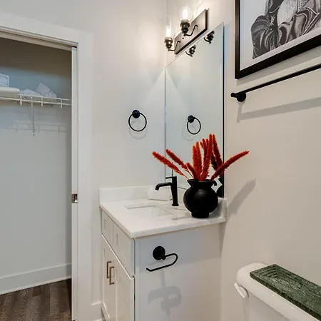 - 5625 Lenox Ave Holiday home Nashville