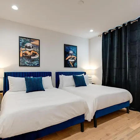 Holiday home - 1106 Buchanan St Unit B *