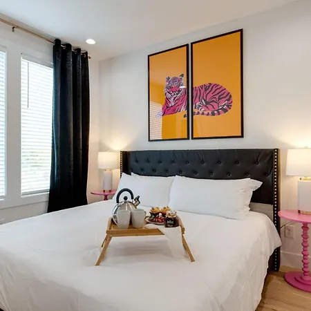 Eternal Emerald - 2 Homes - Minutes To Broadway