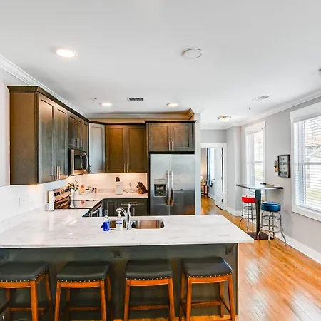 Modern Condo: Walk To Local Breweries!