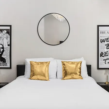 Taylor Swift Eras Inspired Home-10 Min To Broadway Holiday home
