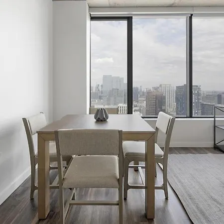 Apartment Landing Modern With Amazing Amenities Nashville