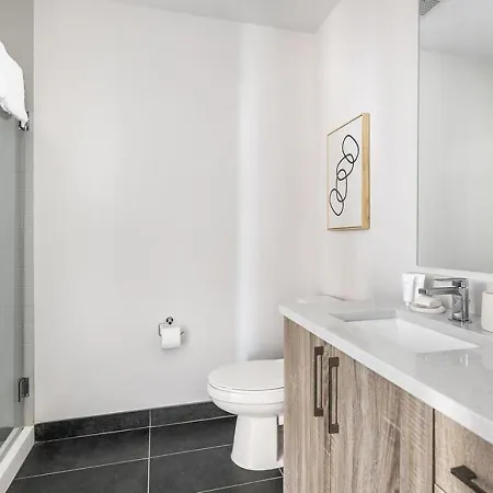 Apartment Landing - Modern With Amazing Amenities