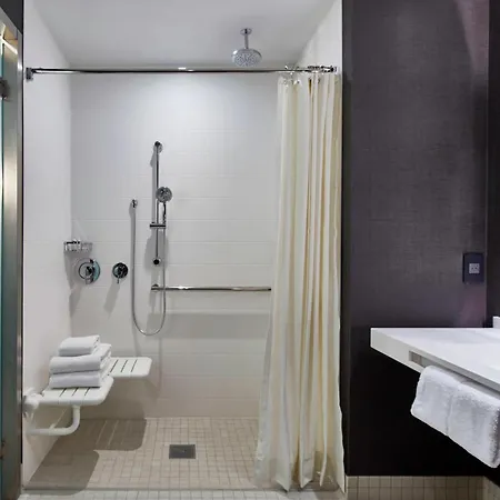 Ac Downtown Hotel 4*