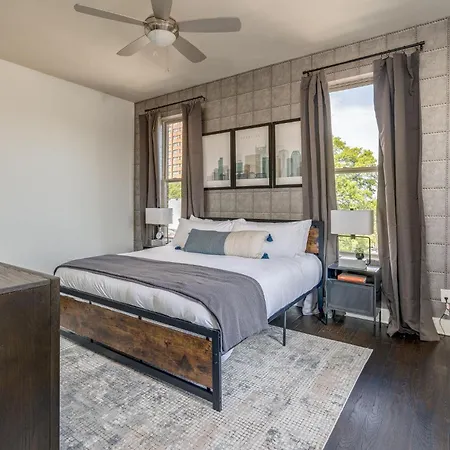 Holiday home Lofts At 3oth - Urban Soul - Minutes To Broadway