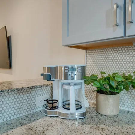 Holiday home Lofts At 30th - Modern Melody - 6 Mins To Broadway *