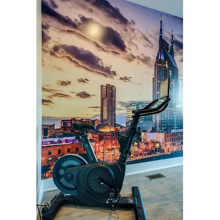 Holiday home Midtown Luxe - 2 Premium Town Homes - Rooftop Hot Tub *