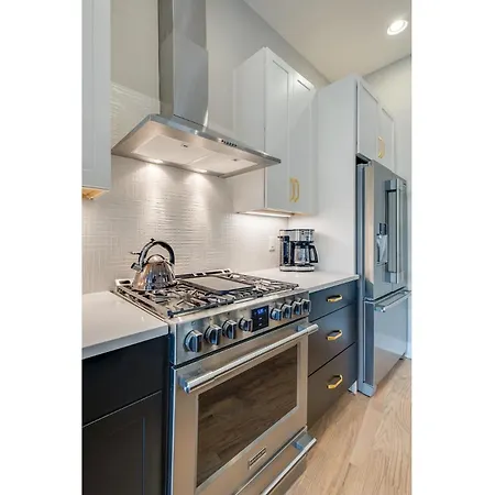 Midtown Luxe - 2 Premium Town Homes - Rooftop Hot Tub Nashville