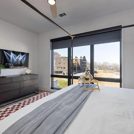 Pantheon - Odyssey - Heart Of Midtown Holiday home *
