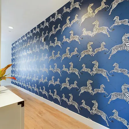 Holiday home Foxy Skies - Private Rooftop - 5 Mins To Broadway *