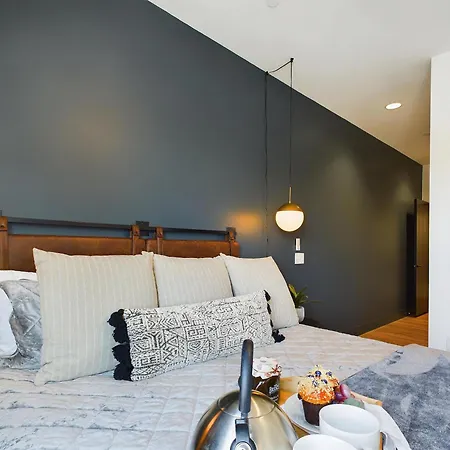 Fox Hollow - 2 New Homes - Downtown Views Holiday home Nashville