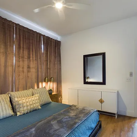 Holiday home Fox Hollow - 2 New Homes - Downtown Views *