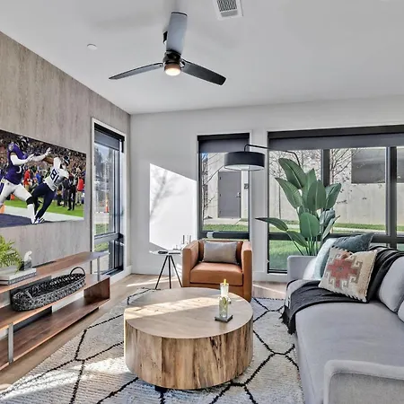 Southern Athens - Odyssey - Heart Of Midtown Holiday home *