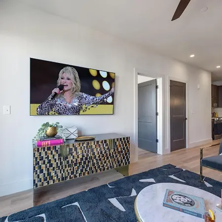 Americana-2 Side-by-side Units-west End Holiday home