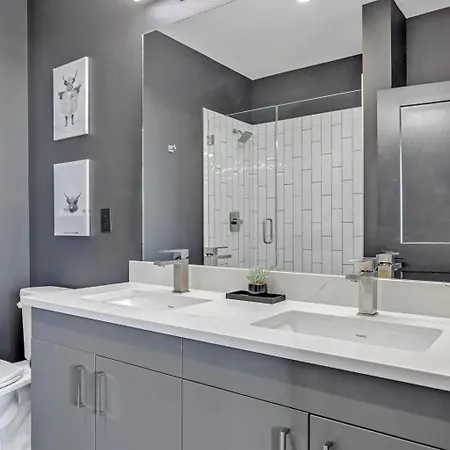 Rockin Retreat - Odyssey - Heart Of Midtown Holiday home *