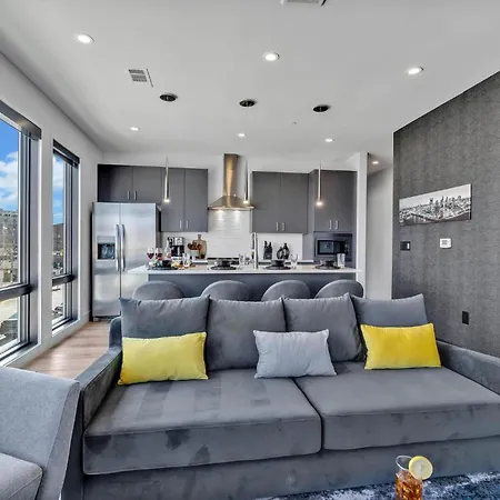 Holiday home Rockin Retreat - Odyssey - Heart Of Midtown *