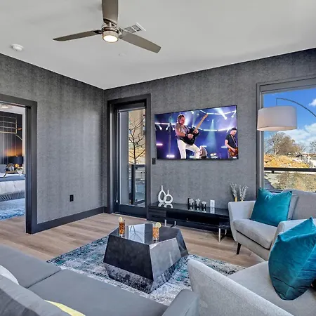 Rockin Retreat - Odyssey - Heart Of Midtown Holiday home *