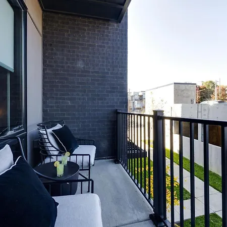 Demeter - Odyssey - Heart Of Midtown Holiday home *