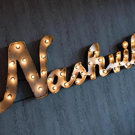 Paramount - Odyssey - Heart Of Midtown Holiday home *
